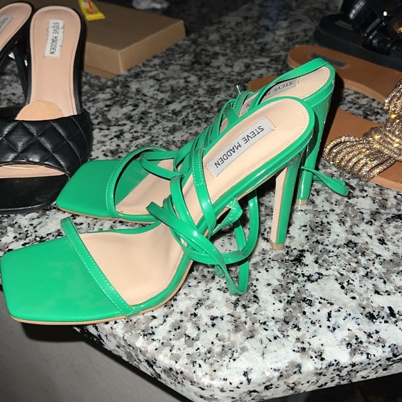 Green lace up heels ππππππππ - Picture 4 of 4